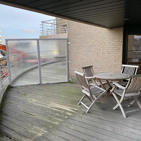 Oceanfront Haven, Cleaning Included * Nieuwpoort