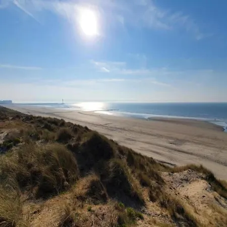 Oceanfront Haven, Cleaning Included Nieuwpoort