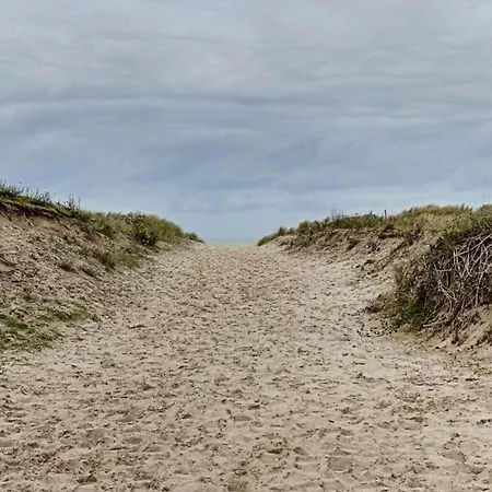 Lägenhet Oceanfront Haven, Cleaning Included *